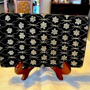VIntage Black Beaded Evening Clutch - Gold and Silver Delicate Wire Work